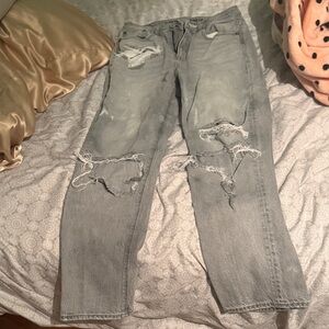 American Eagle Outfitters Light Gray Distressed Boyfriend Jeans